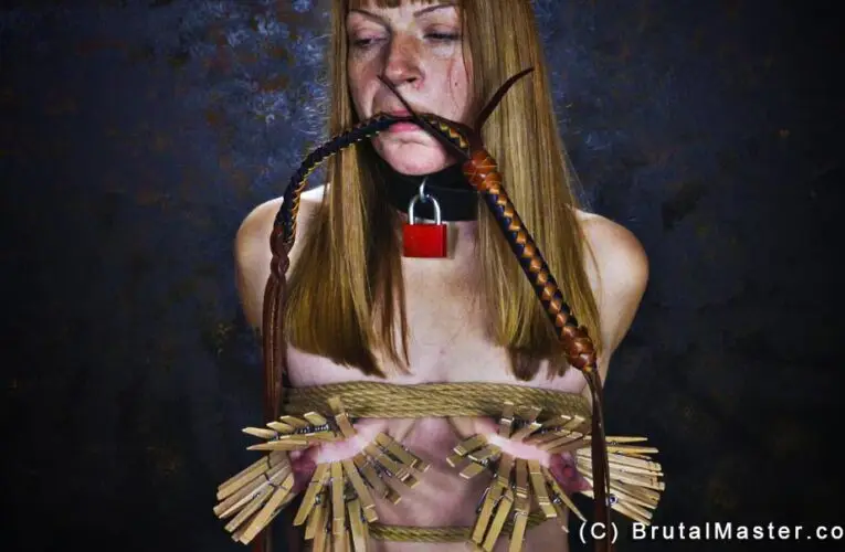 🎥Painmaiden Presents.. Kat slut – Pinned Tits